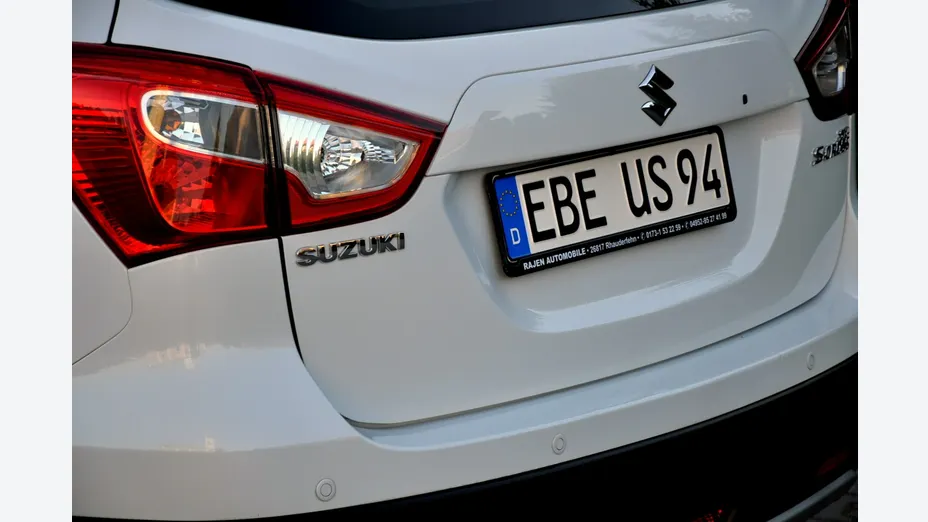 SUZUKI S-Cross -