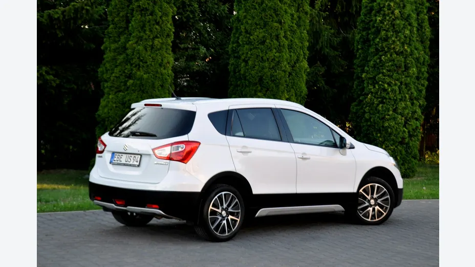 SUZUKI S-Cross -