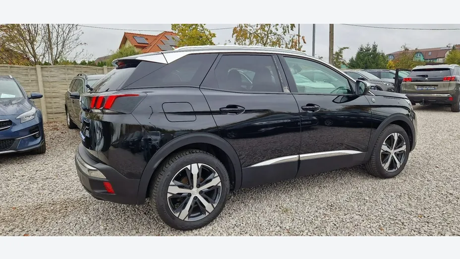 PEUGEOT 3008 -