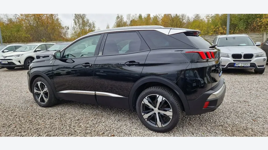 PEUGEOT 3008 -