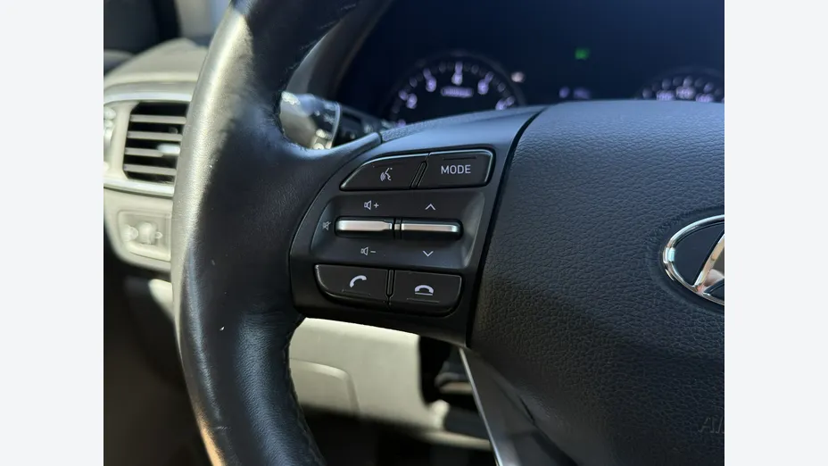 HYUNDAI i30 -