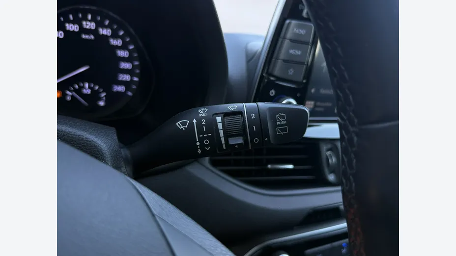 HYUNDAI i30 -