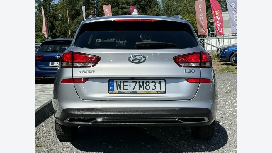 HYUNDAI i30 -