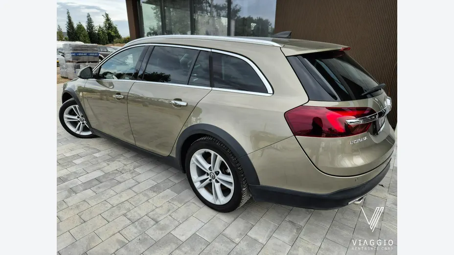 OPEL Insignia -