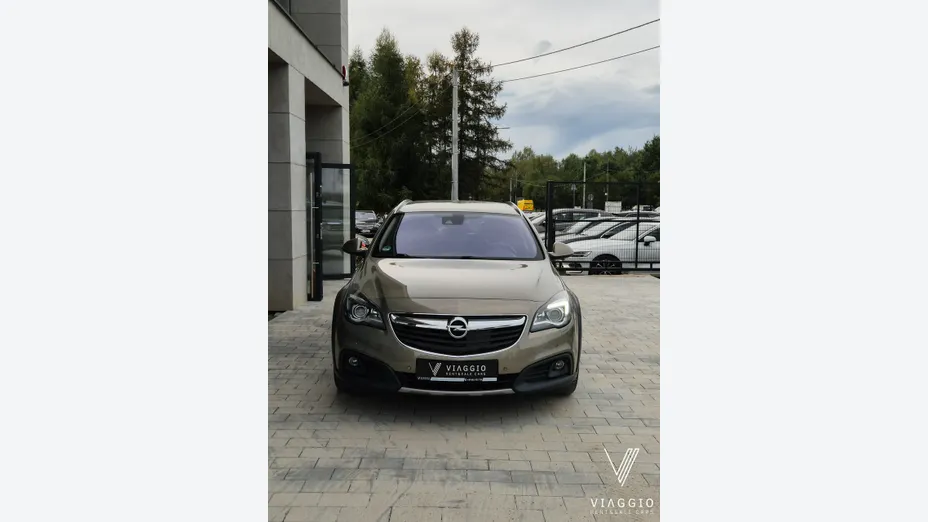 OPEL Insignia -