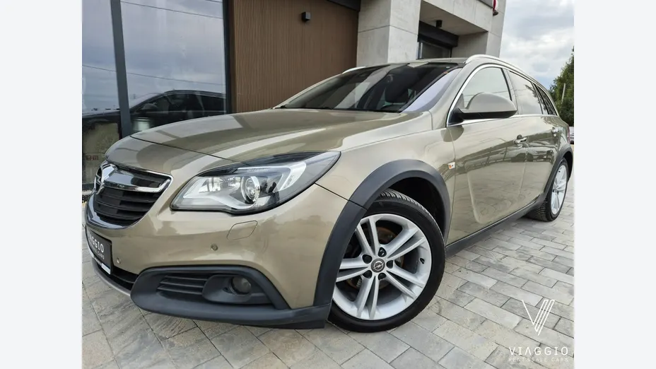 OPEL Insignia -