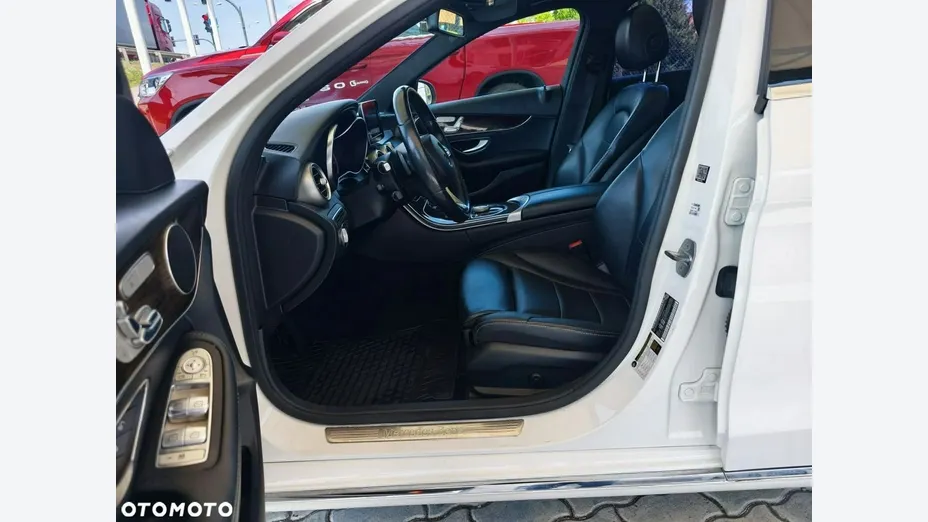 MERCEDES-BENZ C Klasa -