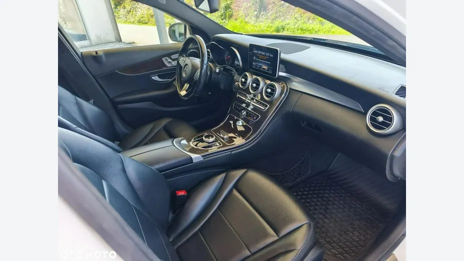 MERCEDES-BENZ C Klasa -