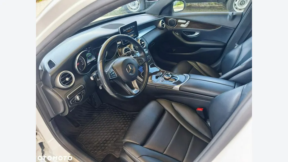 MERCEDES-BENZ C Klasa -