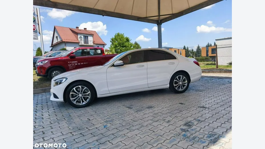 MERCEDES-BENZ C Klasa -