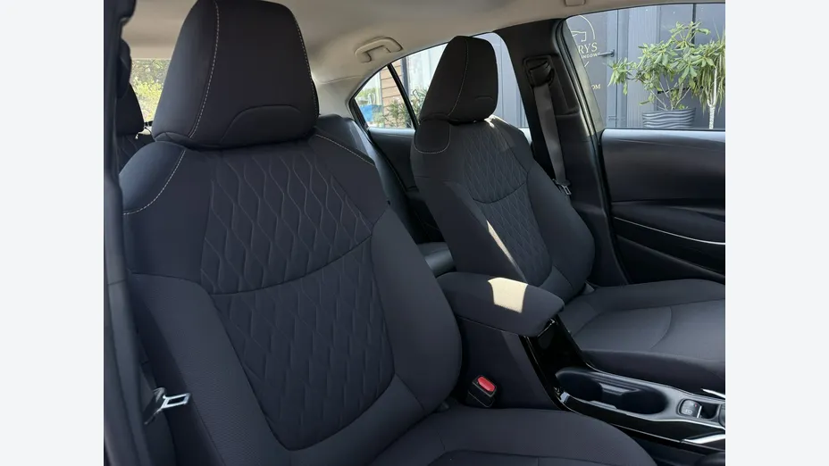 TOYOTA Corolla -