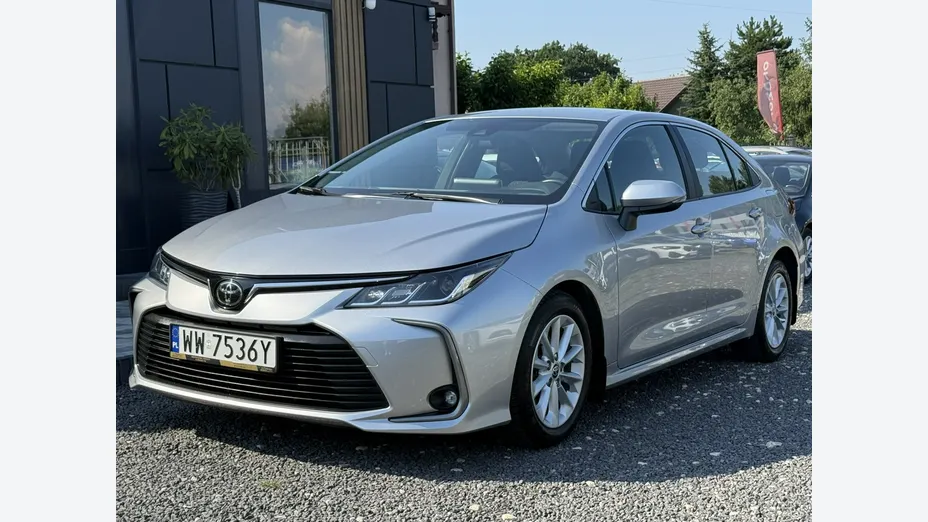 TOYOTA Corolla -