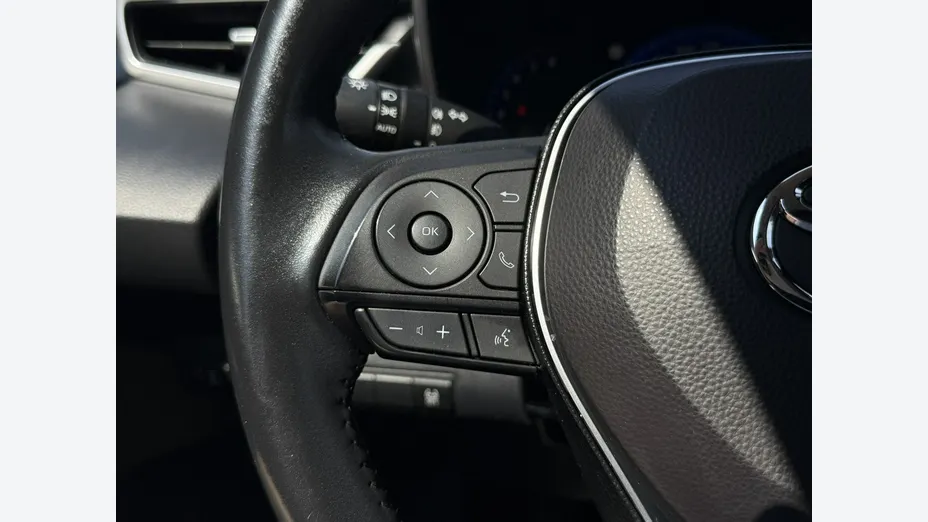 TOYOTA Corolla -
