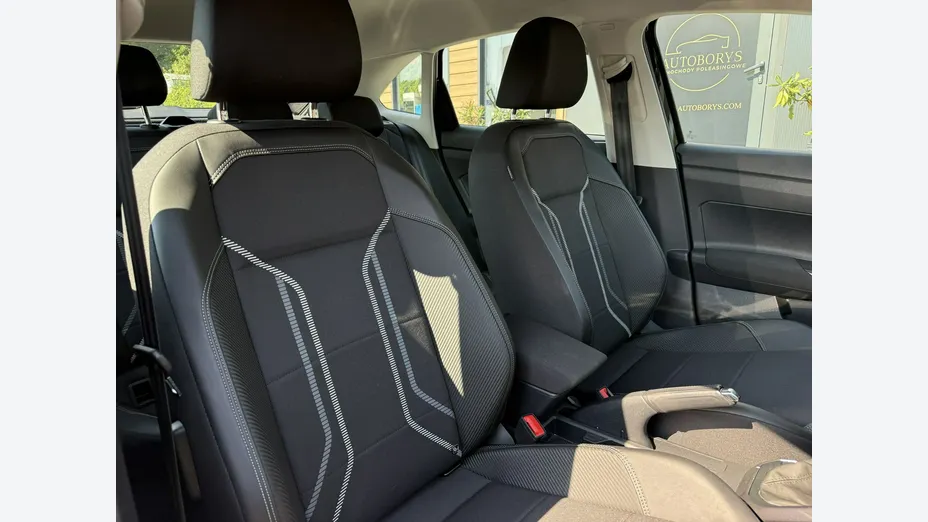 VOLKSWAGEN Taigo -