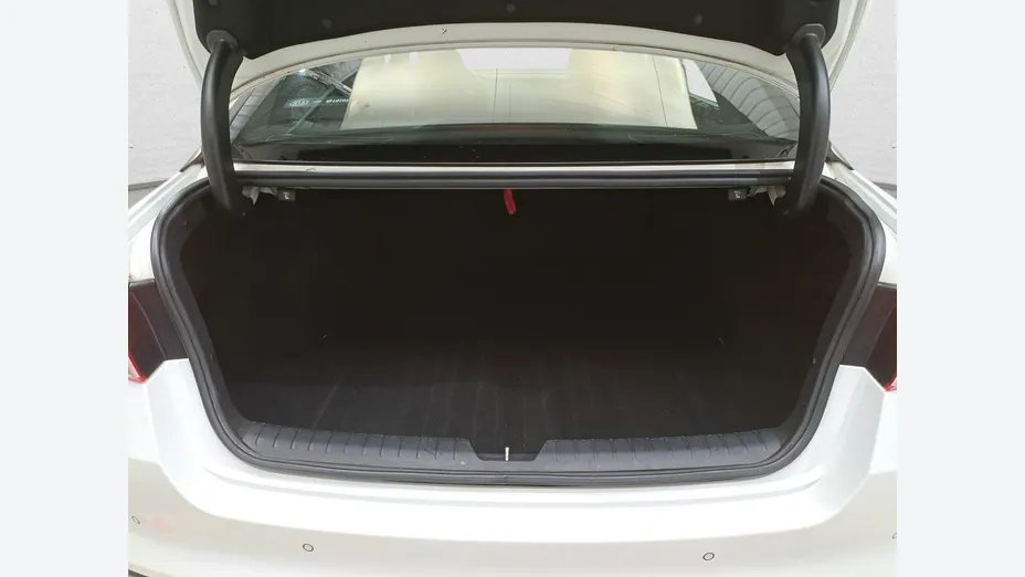 KIA Optima -