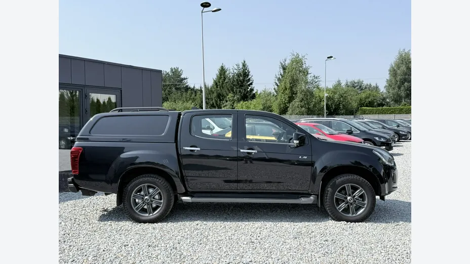ISUZU D-Max -