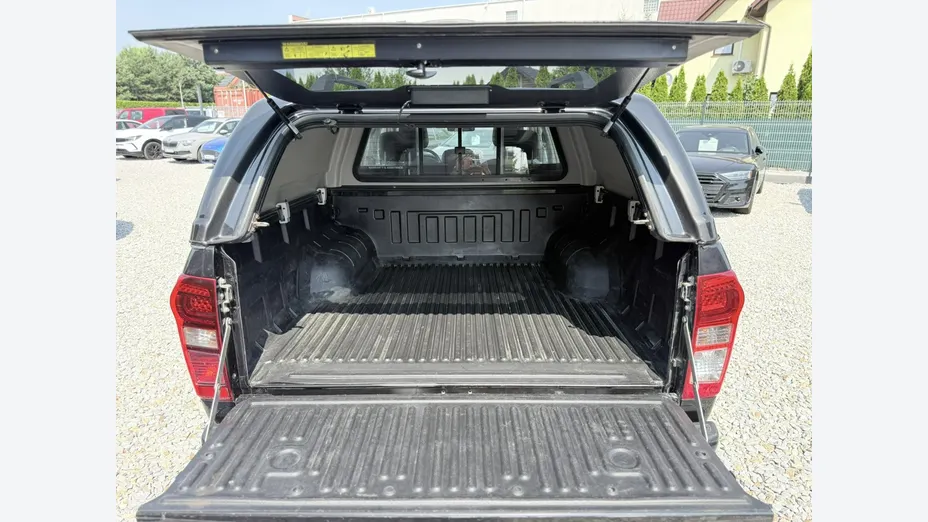 ISUZU D-Max -