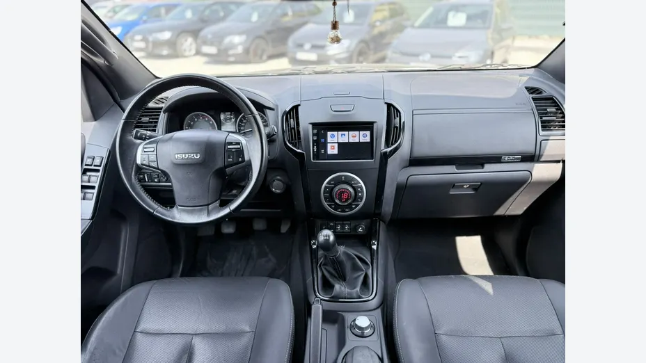 ISUZU D-Max -