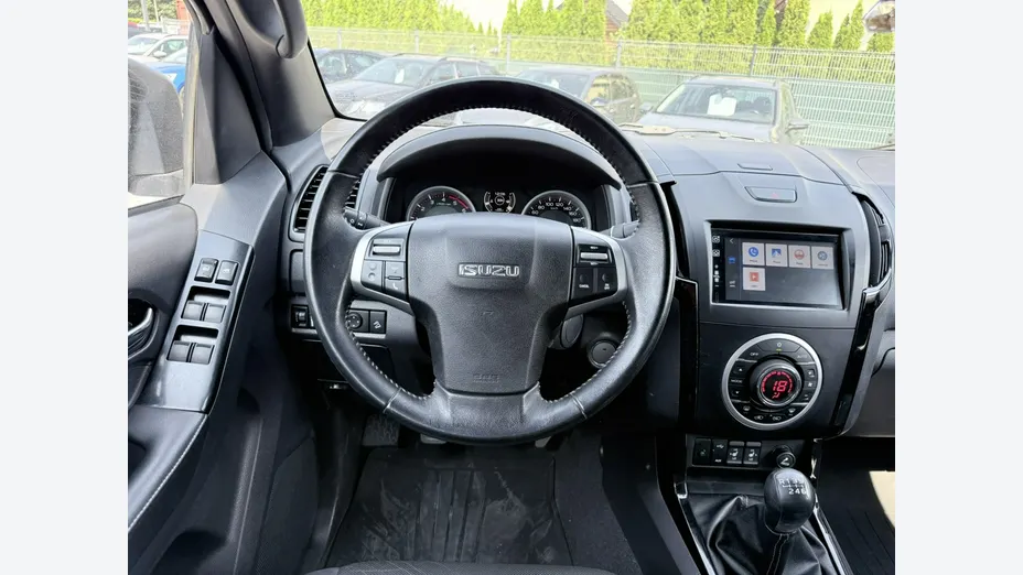 ISUZU D-Max -
