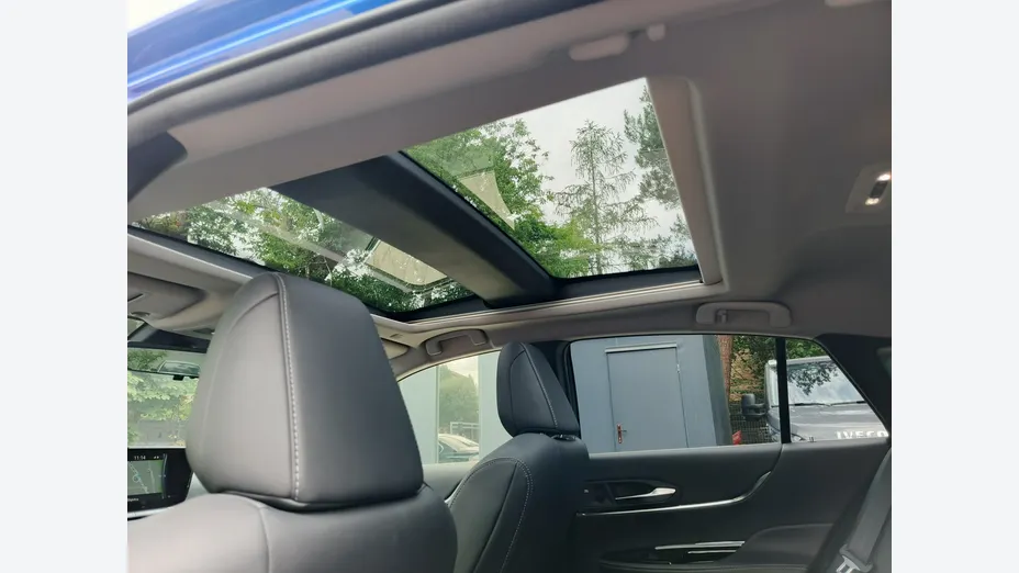 TOYOTA Mirai -