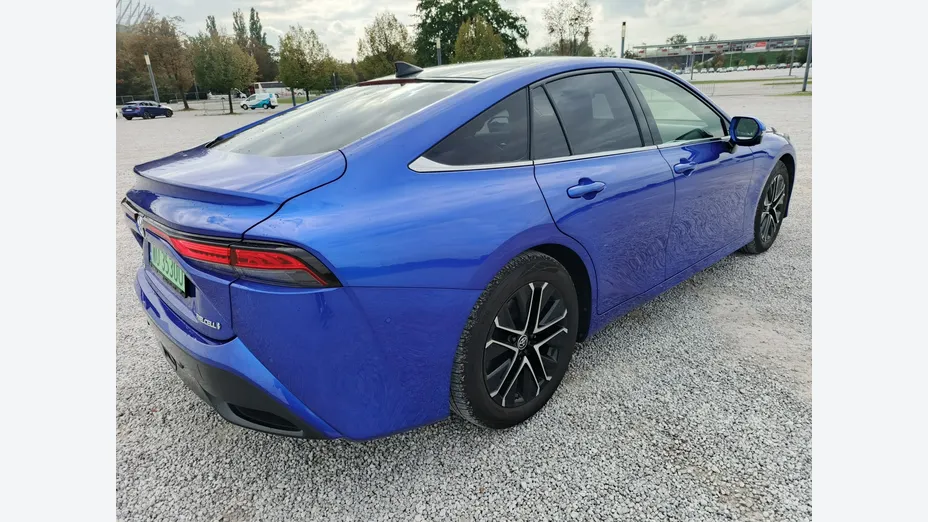 TOYOTA Mirai -