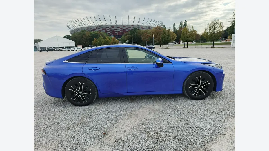 TOYOTA Mirai -