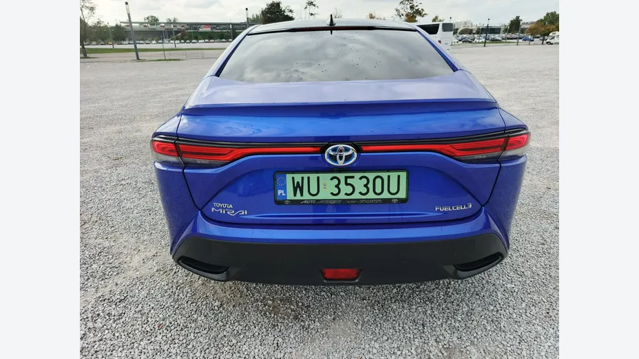 TOYOTA Mirai -