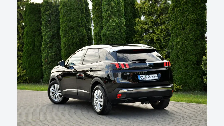 PEUGEOT 3008 -