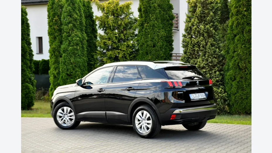 PEUGEOT 3008 -