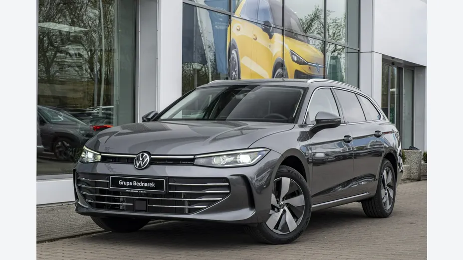 VOLKSWAGEN Passat -