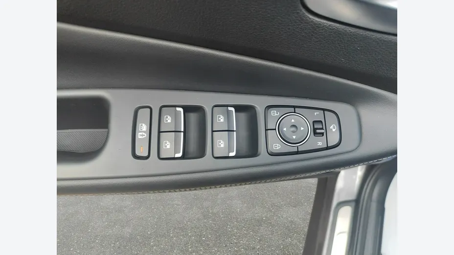 HYUNDAI Santa Fe -
