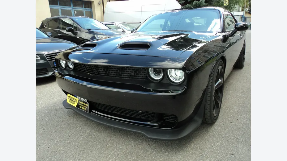 DODGE Challenger -