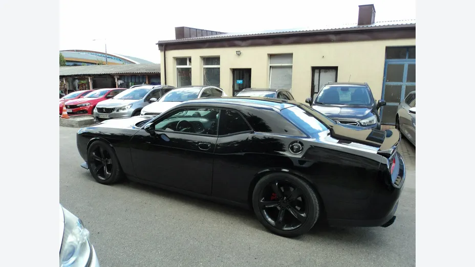 DODGE Challenger -