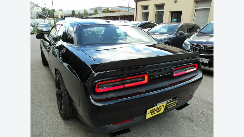 DODGE Challenger -