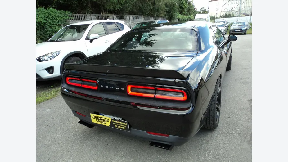 DODGE Challenger -