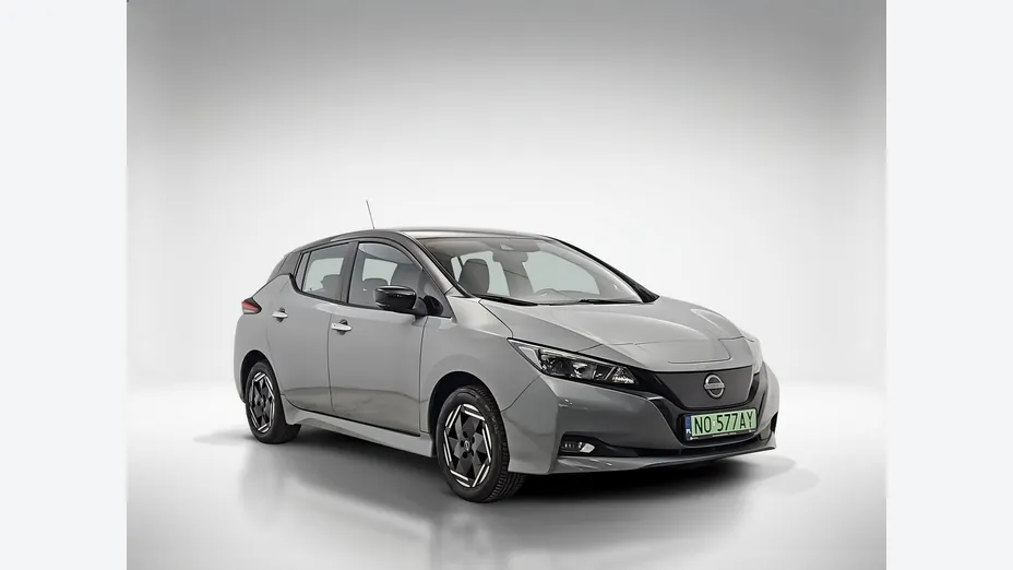 NISSAN Leaf -