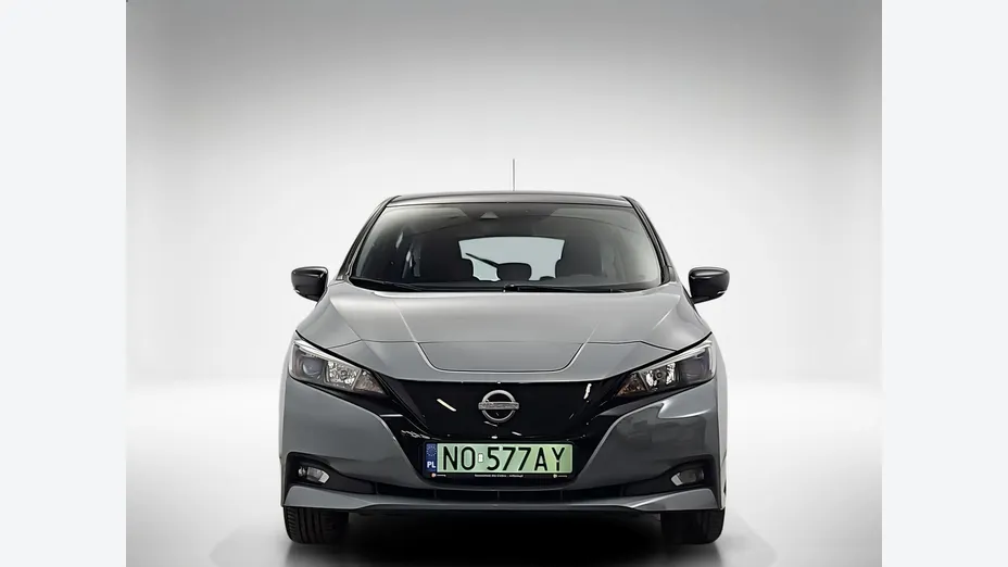 NISSAN Leaf -