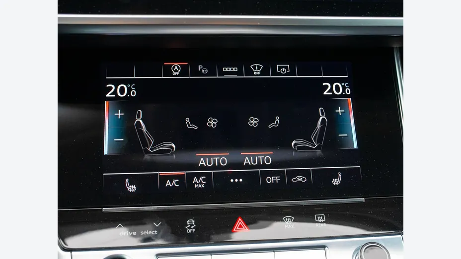 AUDI A6 -