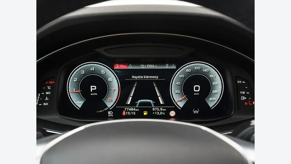 AUDI A6 -