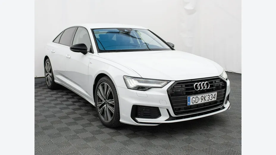 AUDI A6 -