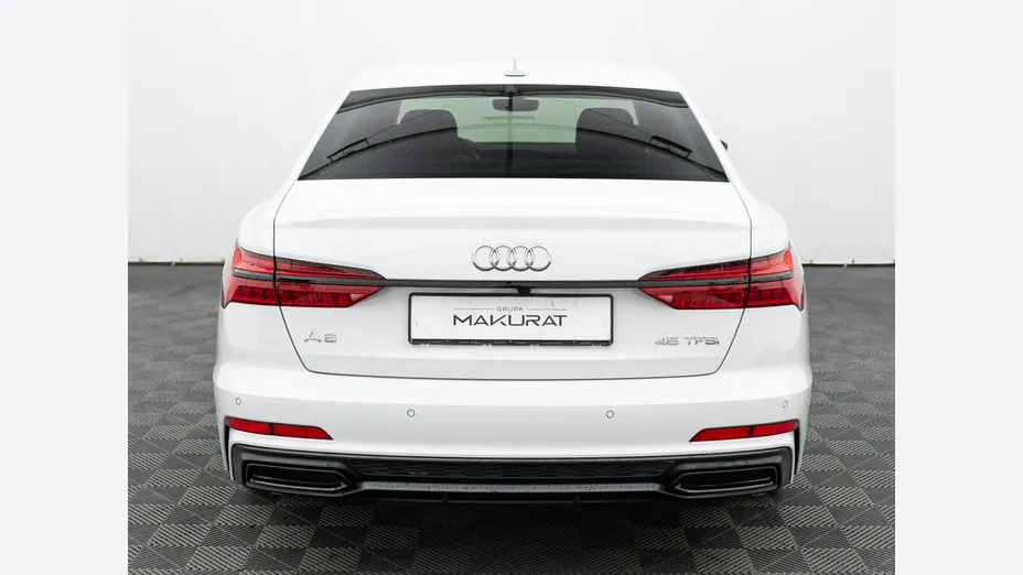 AUDI A6 -