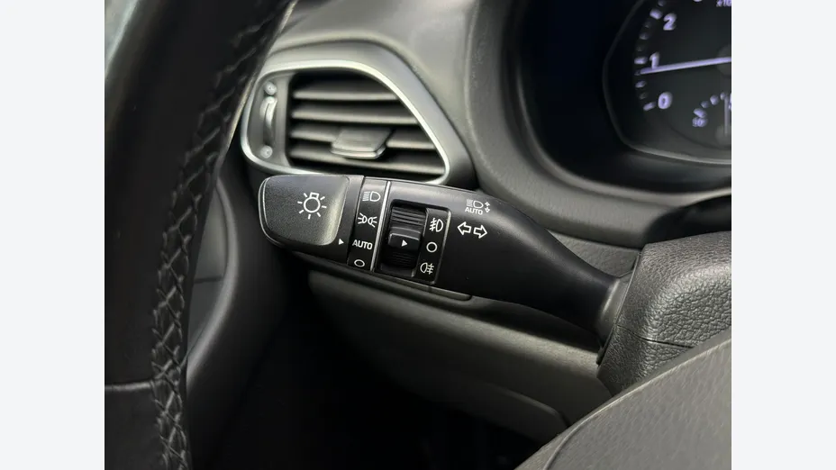 HYUNDAI i30 -