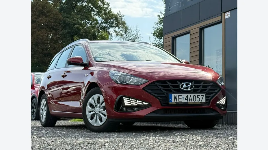 HYUNDAI i30 -