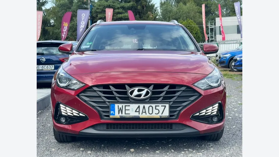 HYUNDAI i30 -