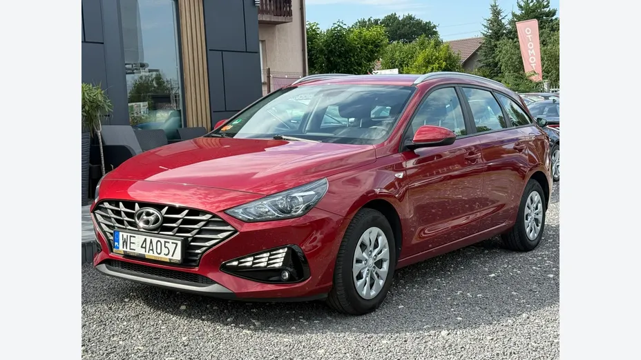 HYUNDAI i30 -