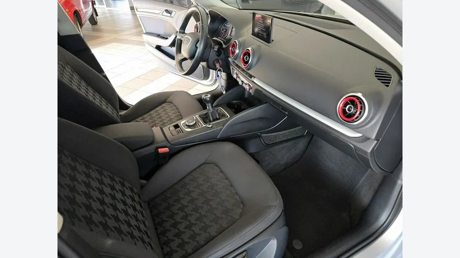 AUDI A3 Sportback -