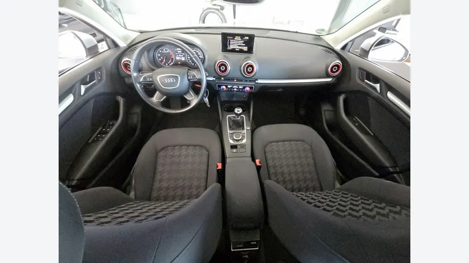AUDI A3 Sportback -
