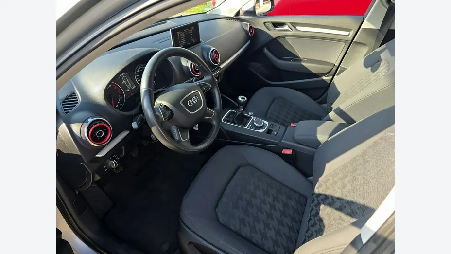 AUDI A3 Sportback -
