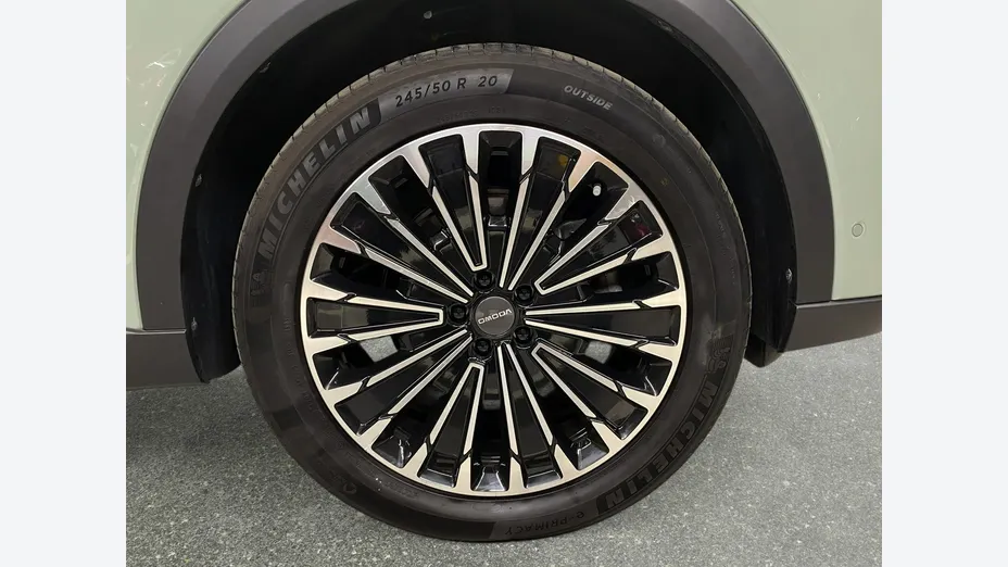 OMODA Omoda 9 -