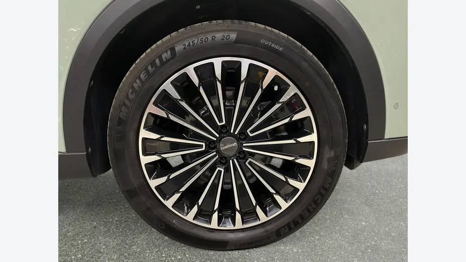 OMODA Omoda 9 -